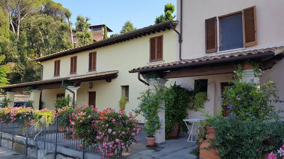 Residence Il Vigneto ラーリ エクステリア 写真