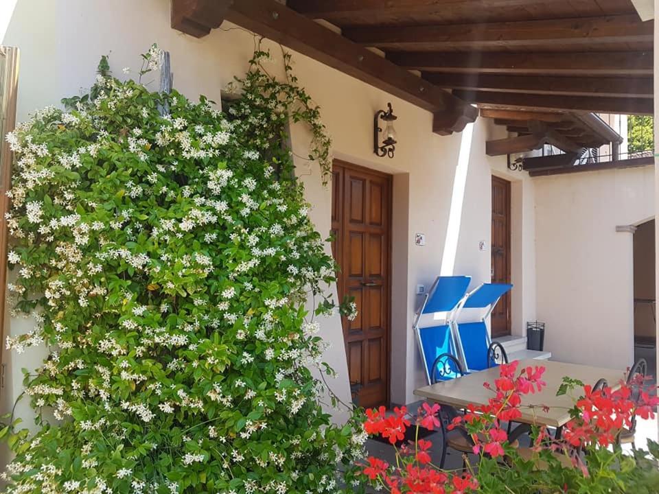 Residence Il Vigneto ラーリ エクステリア 写真